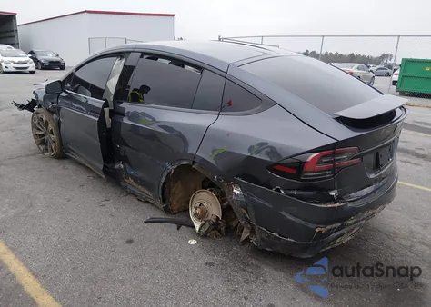 2022 Tesla Model X Plaid Tri Motor All-Wheel Drive from USA, damaged, VIN 7SAXCBE63NF334002